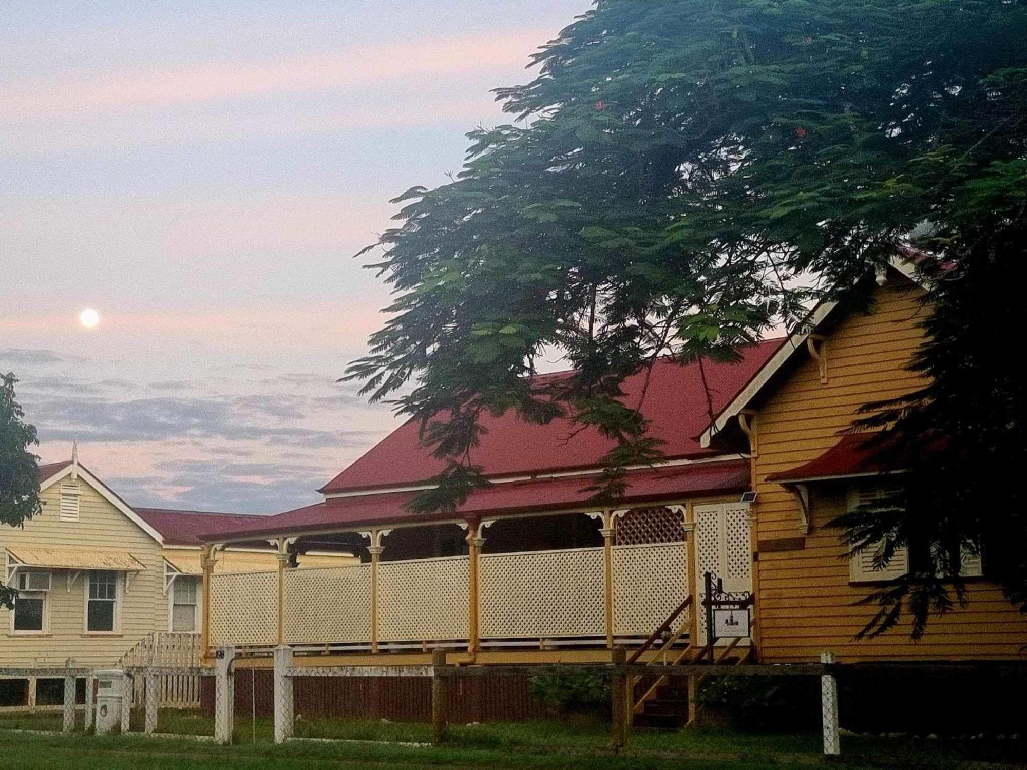 The Old Station Masters House Qld Bed & Breakfast Maryborough Exterior foto